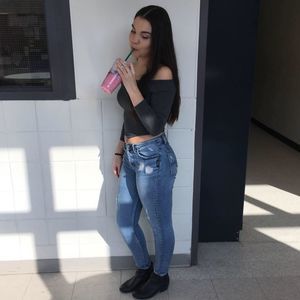 Meet your Posher, Alyssa